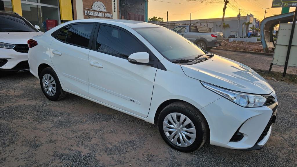 Toyota Yaris YARIS XLS Sedan 1.5 Flex 16V 4p Aut. 2023