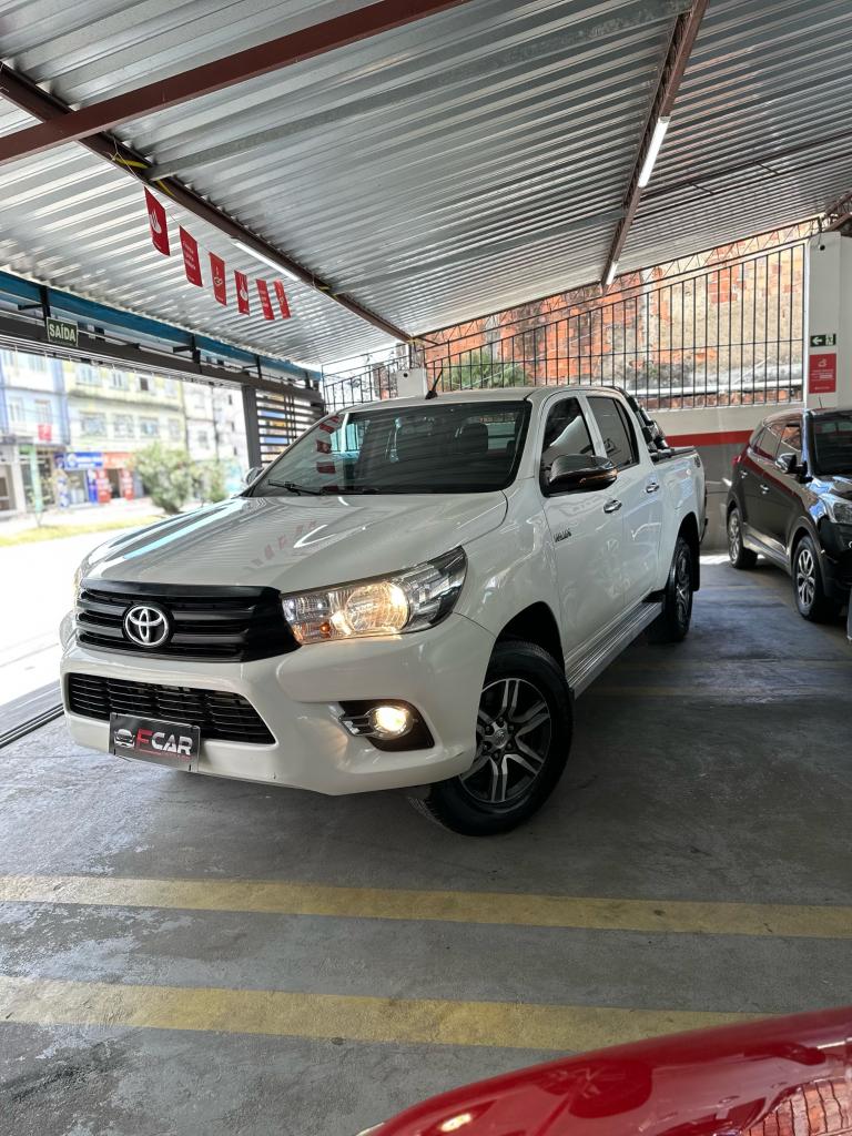 Toyota Hilux CS 4X2 2.8 2018