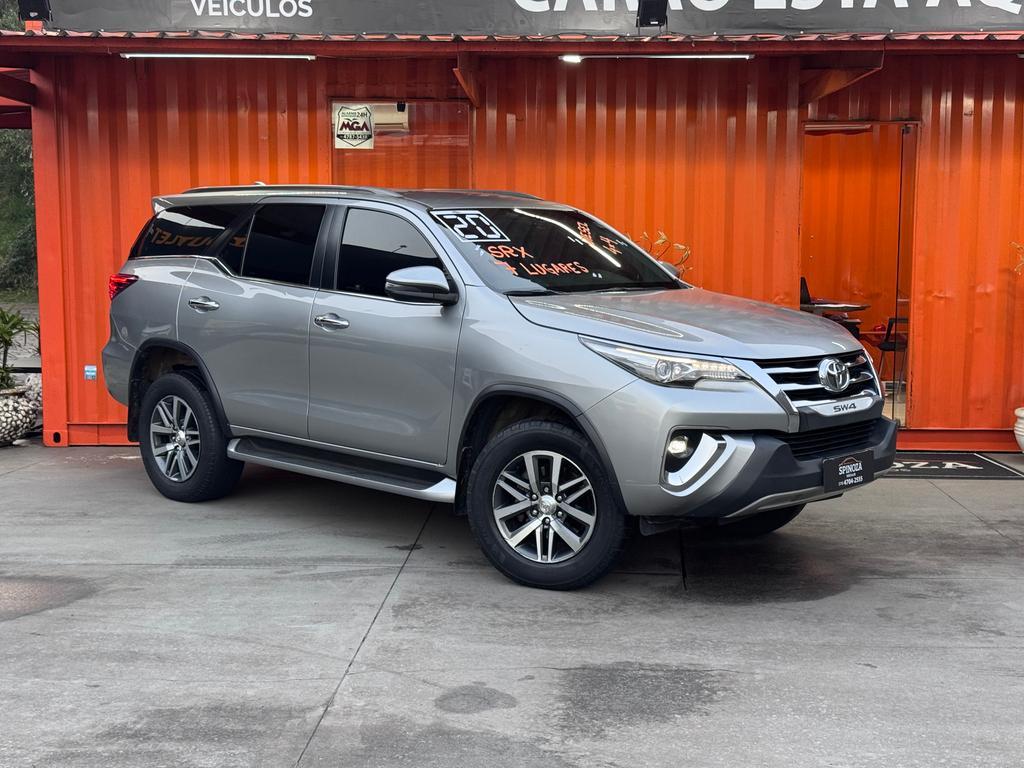 Toyota Hilux Sw4 Hilux SW4 SRX 4x4 2.8 TDI 16V Dies. Aut. 2020