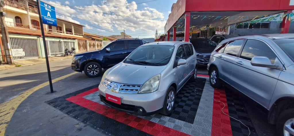 Nissan Livina LIVINA 1.6 16V Flex Fuel 5p 2010