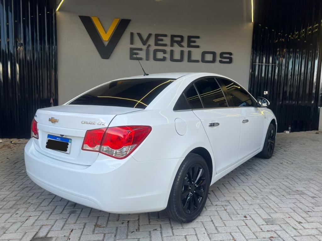 Chevrolet Cruze 1.8 LT SPORT6 16V FLEX 4P AUTOMÁTICO 2015