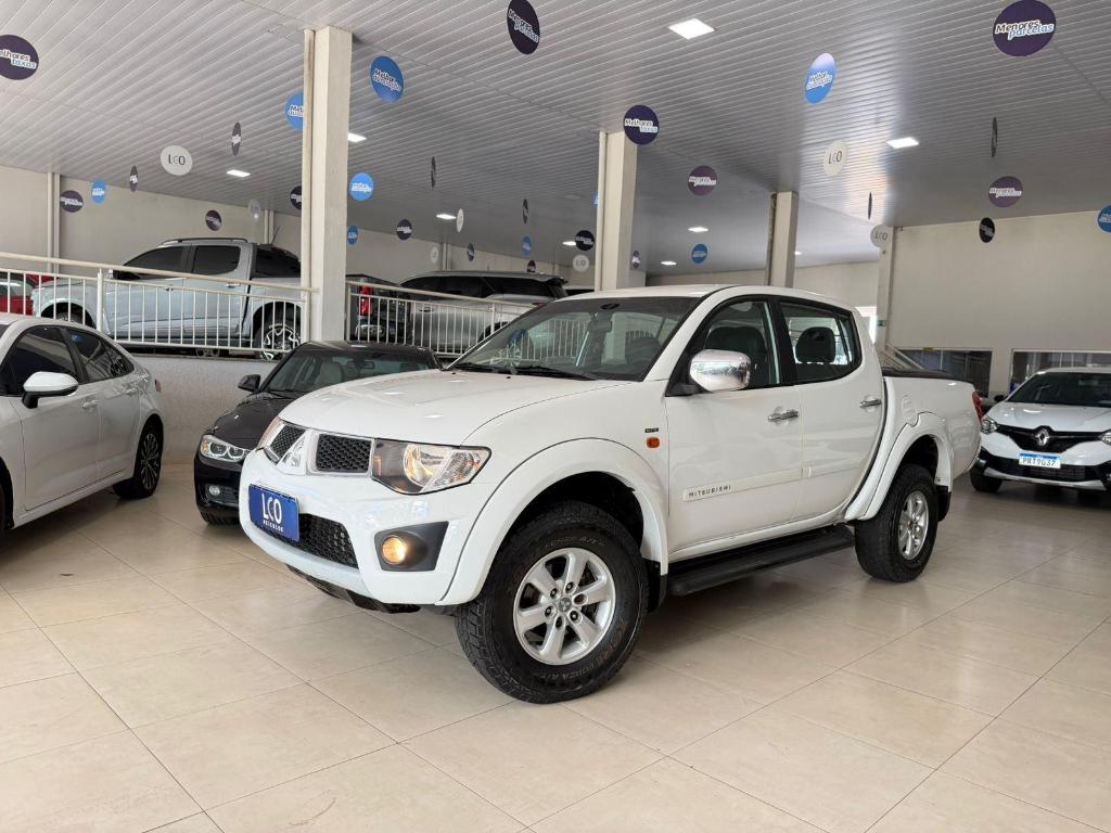 Mitsubishi L200 HPE 3.5 CD V6 24V FLEX AUT. 2012