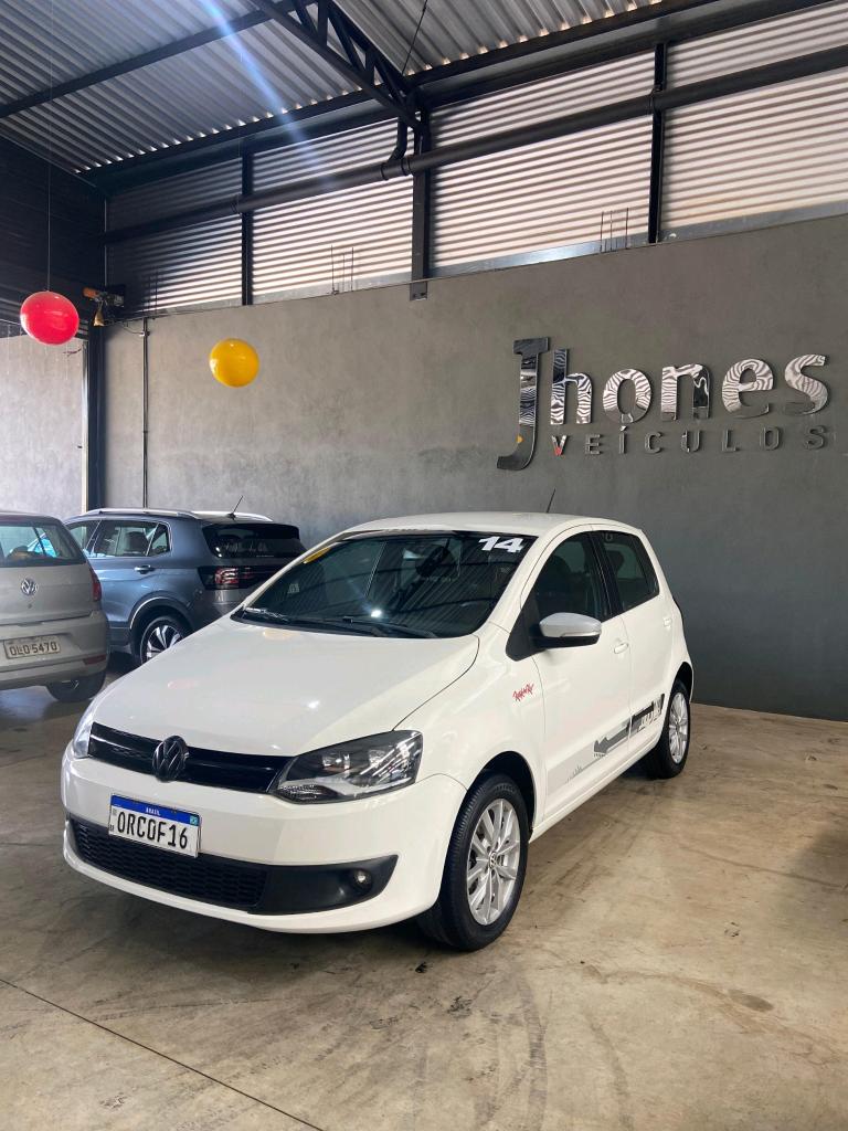Volkswagen Fox ROCK IN RIO 1.6 8V FLEX 4P 2014