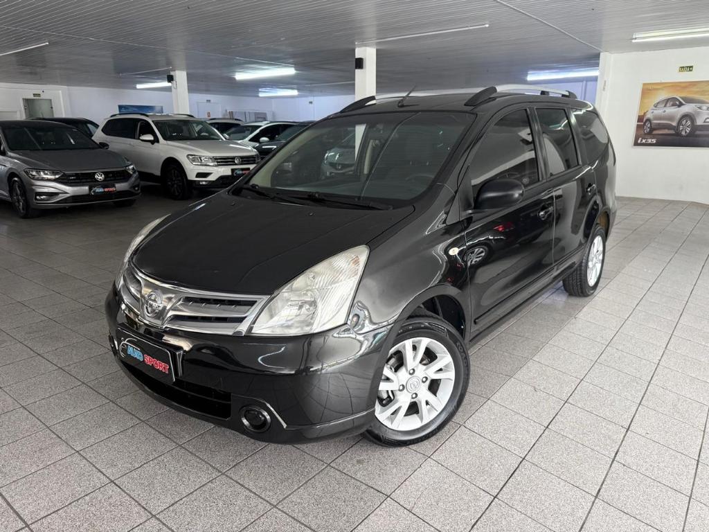 Nissan Grand Livina 2013
