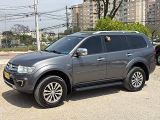 Foto do veículo Mitsubishi Pajero Hpe 3.2 4x4 T.i. Dies. 5p Aut.