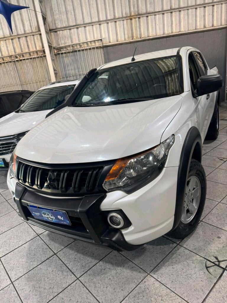 Mitsubishi L200 2021