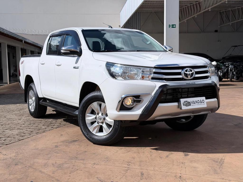 Toyota Hilux CD SRV 4X4 2.8 TDI DIESEL AUT. 2016