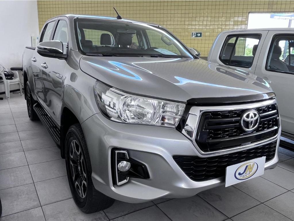 Toyota Hilux Hilux CD SR 4x4 2.8 TDI Diesel Aut. 2020