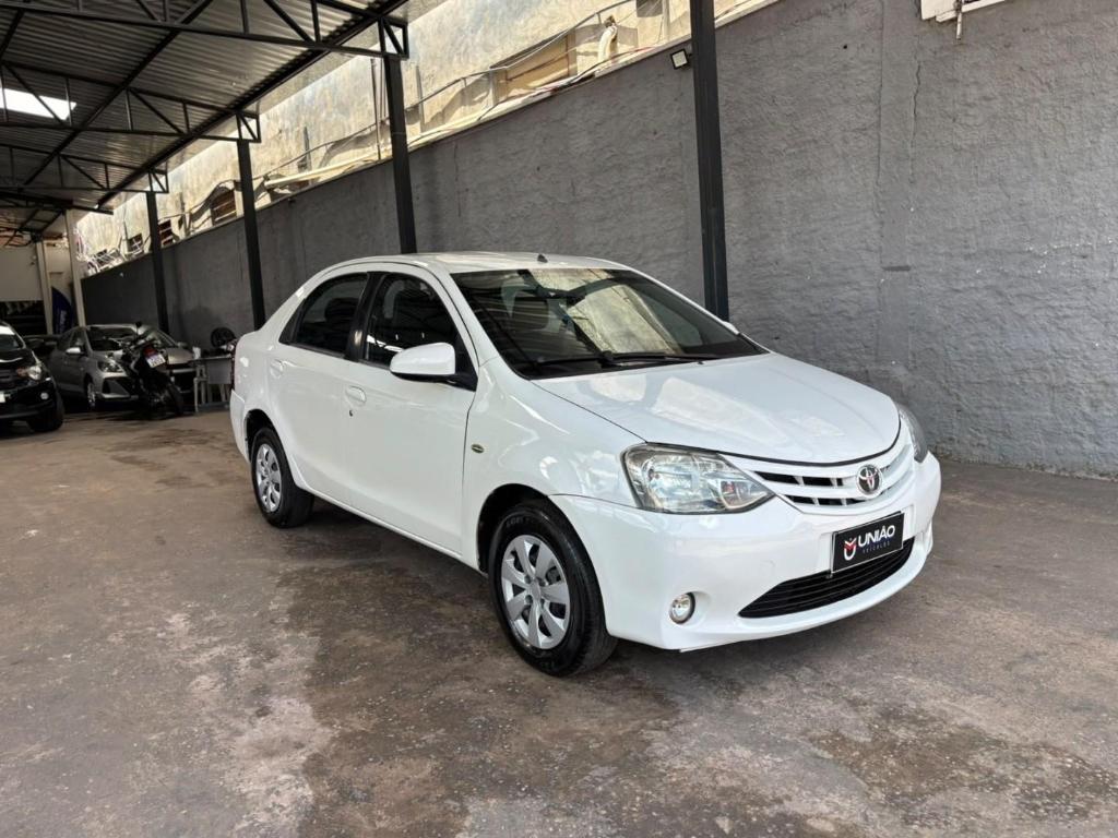 Toyota Etios ETIOS XS SEDAN1.5 FLEX 16V 4P MEC. 2016