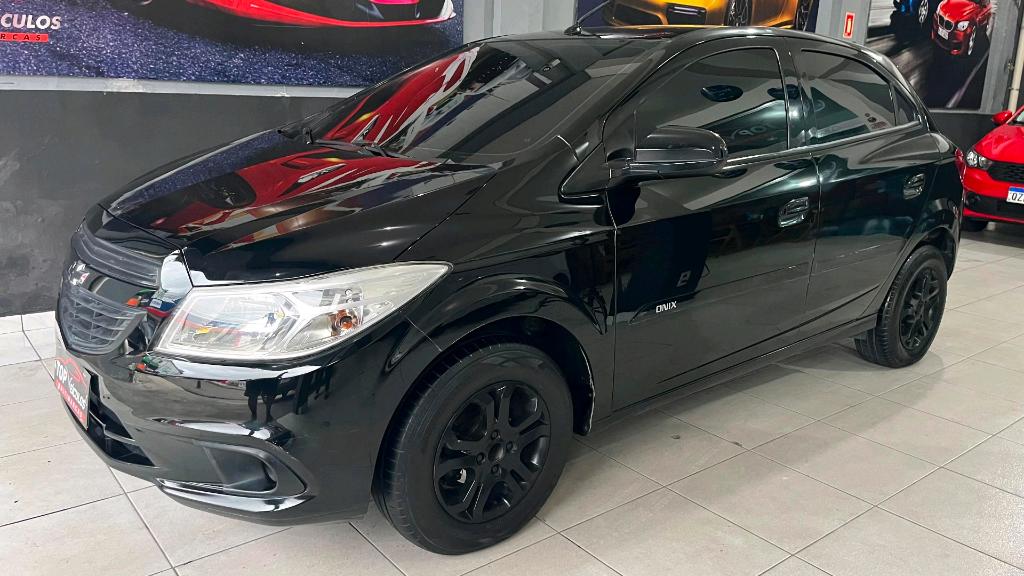 Chevrolet Onix ONIX HATCH LS 1.0 8V FlexPower 5p Mec. 2016