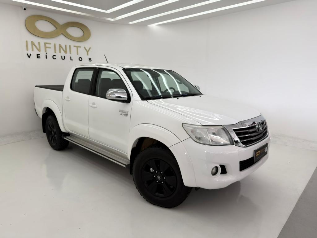 Toyota Hilux 2.7 SRV 4X2 CD 16V FLEX 4P AUTOMÁTICO 2015