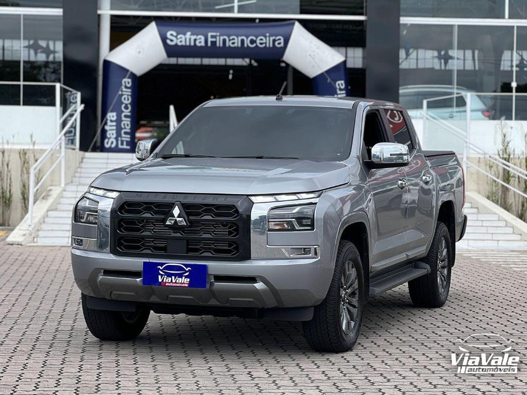 Mitsubishi Triton 2.4 D Hpe Auto 4wd 2027