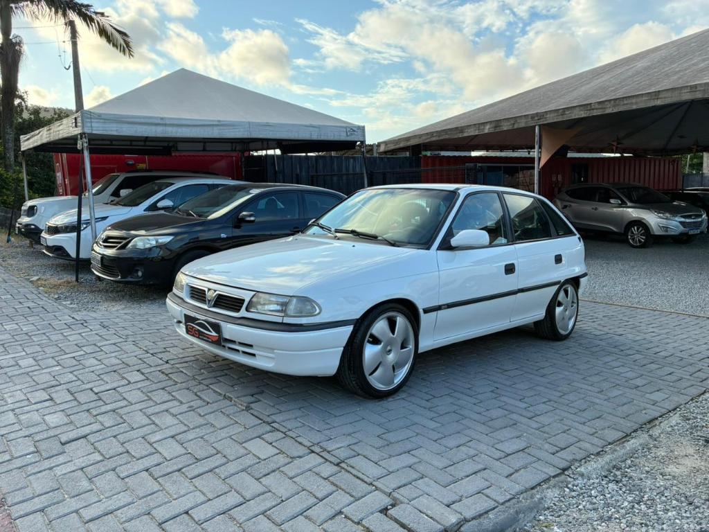 Chevrolet Astra 2.0/ CD/ GLS 2.0 MPFI 16V 3P 1995