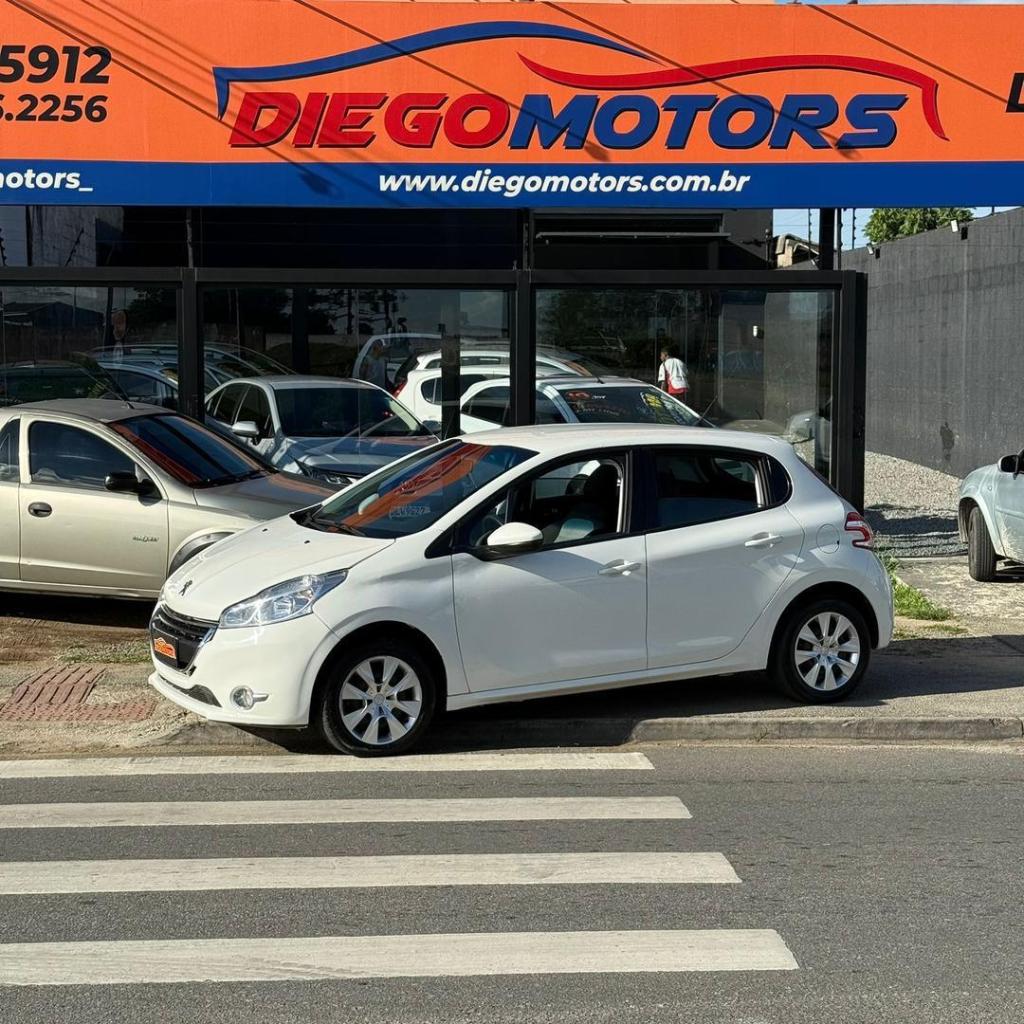 Peugeot 208 2016