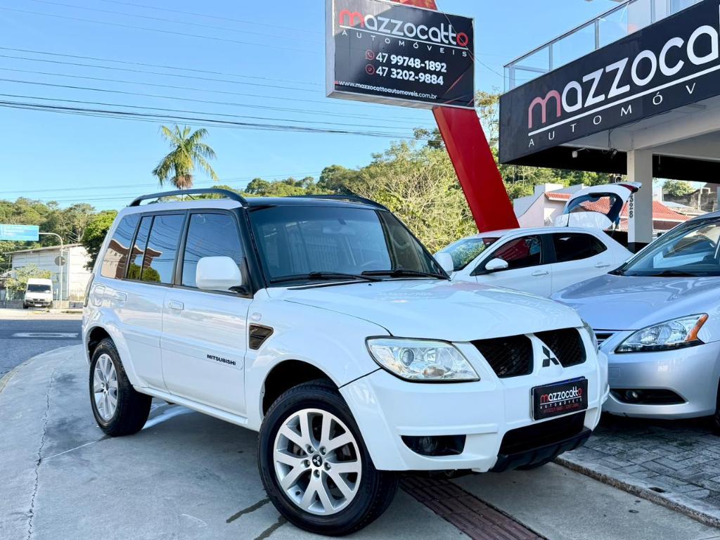 Mitsubishi Pajero 2.0 FLEX 16V 4X2 AUT. 2012