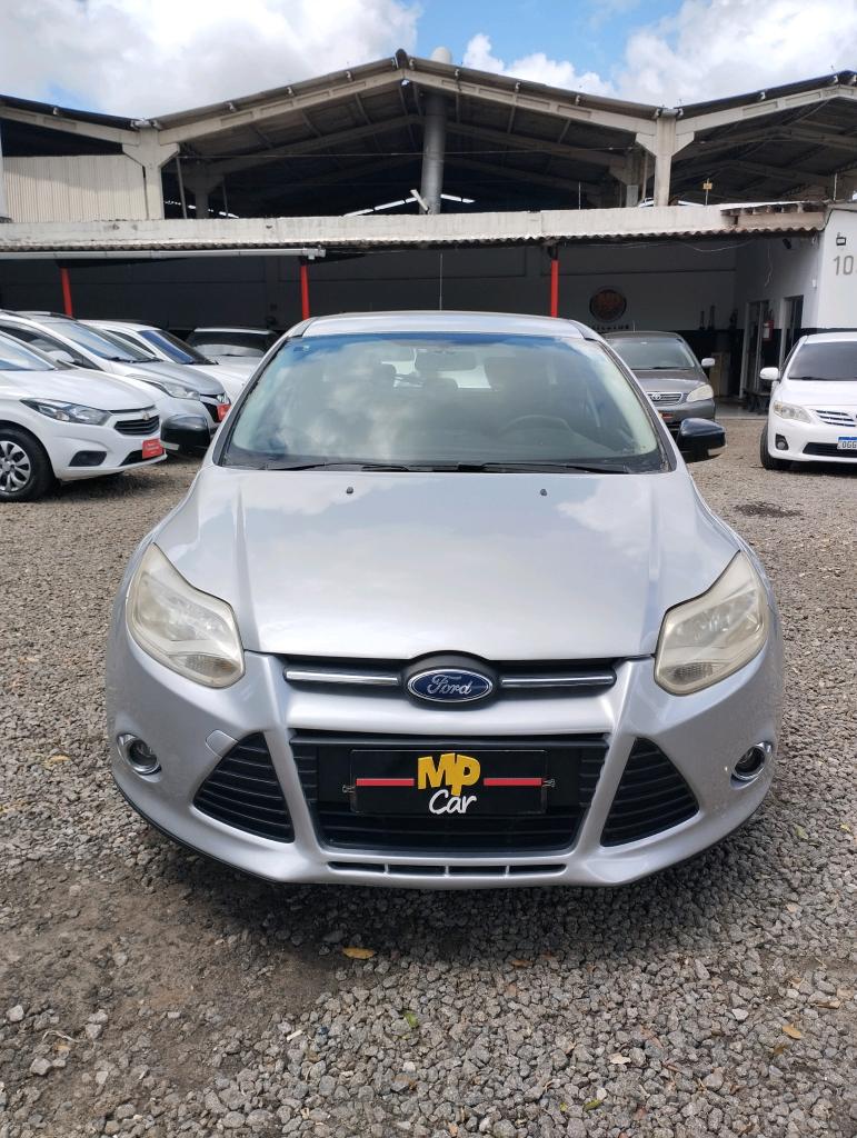 Ford Focus Focus Sedan 1.6/1.6 Flex 8V/16V 4p Mec. 2015