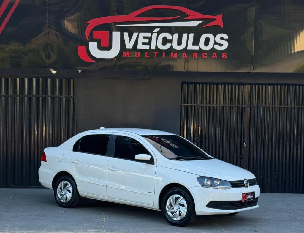 Volkswagen Voyage 2013