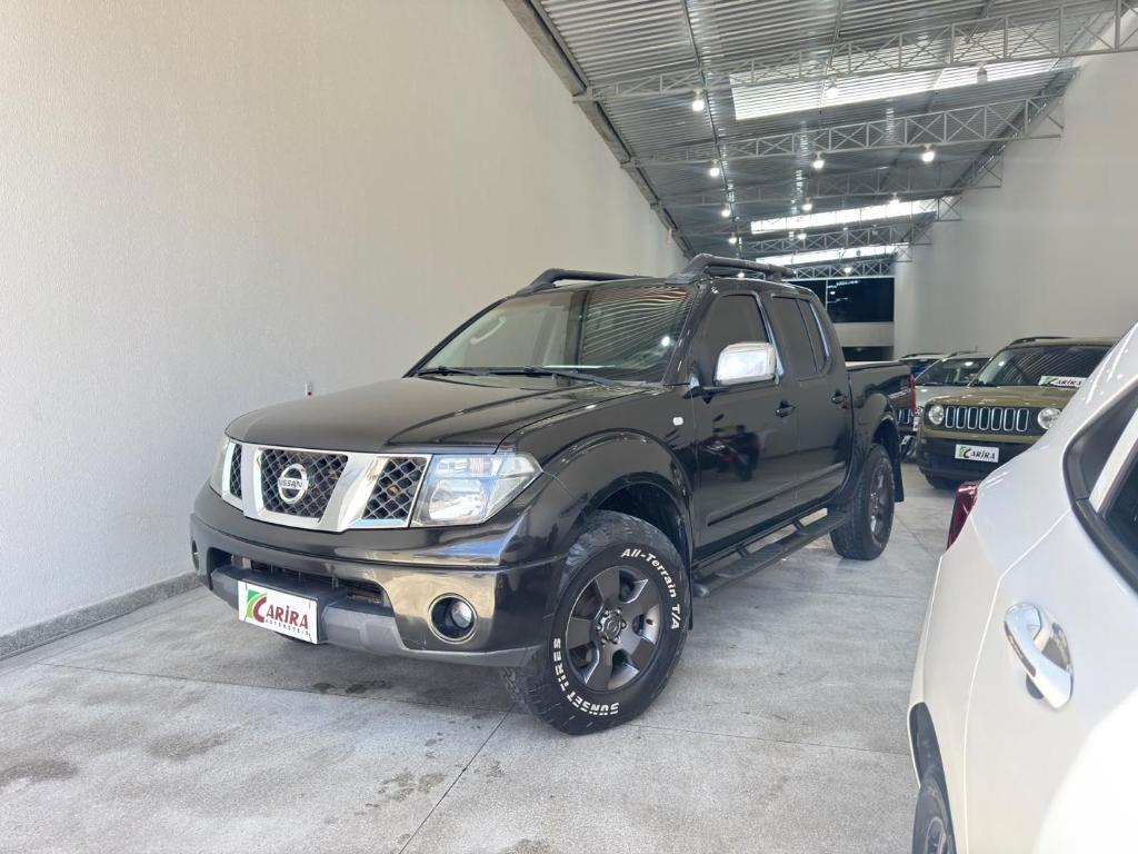 Nissan Frontier Frontier LE CD 4x4 2.5 TB Diesel Aut. 2012