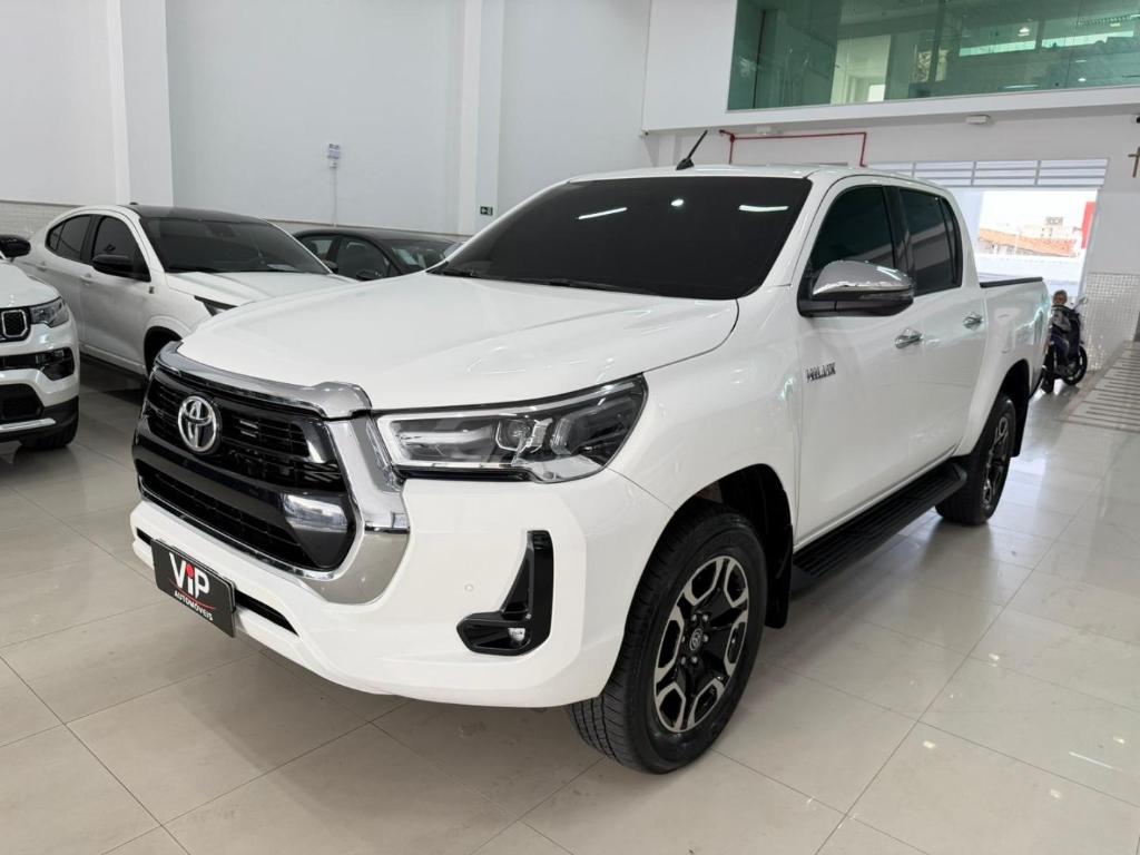 Toyota Hilux HILUX CD SRV 4X4 2.8 TDI DIESEL AUT. 2025