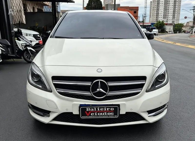 Mercedes-Benz B 200 4p Automatico Flex 2013