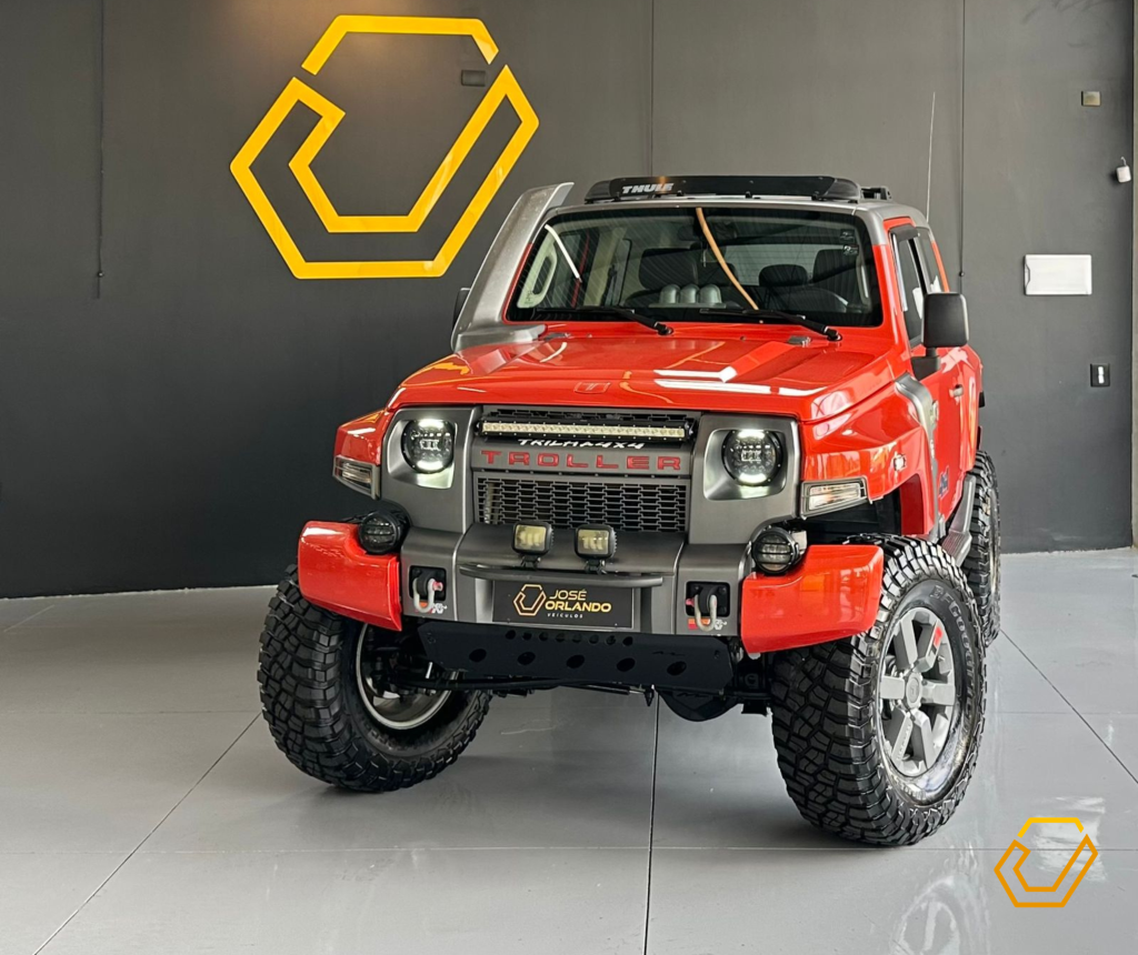 Troller T4 2015