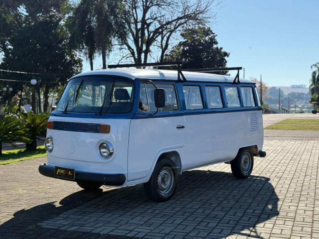 Volkswagen Kombi STANDARD/ LUXO/ SÉRIE PRATA 1996