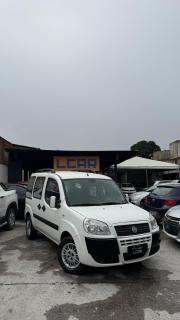 Foto do veículo Fiat Doblo Essence 1.8 Flex 16v 5p