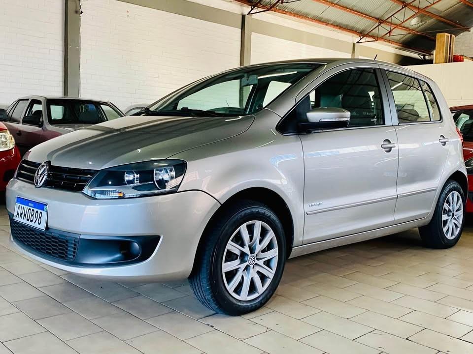 Volkswagen Fox 1.0 MI TOTAL FLEX 8V 5P 2014