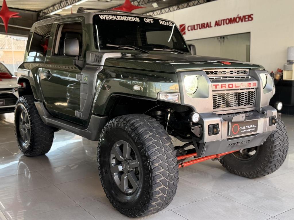 Troller T-4 2016