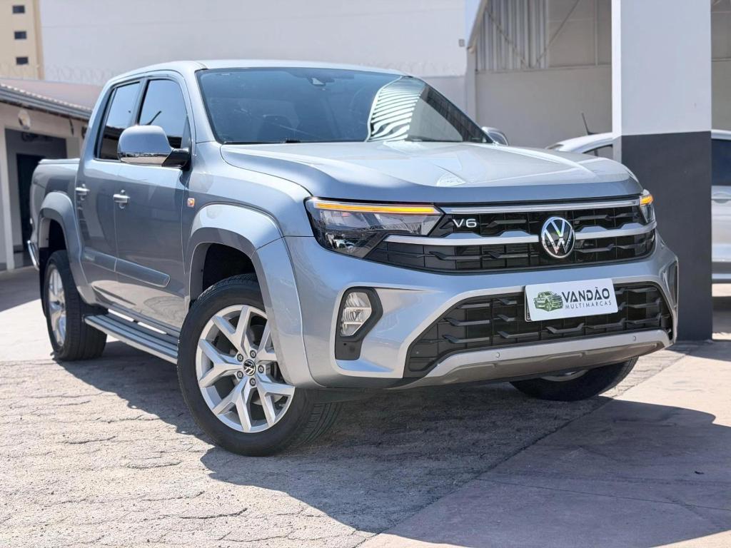 Volkswagen Amarok 3.0 V6 TDI DIESEL HIGHLINE CD 4MOTION AUTOMÁTICO 2025