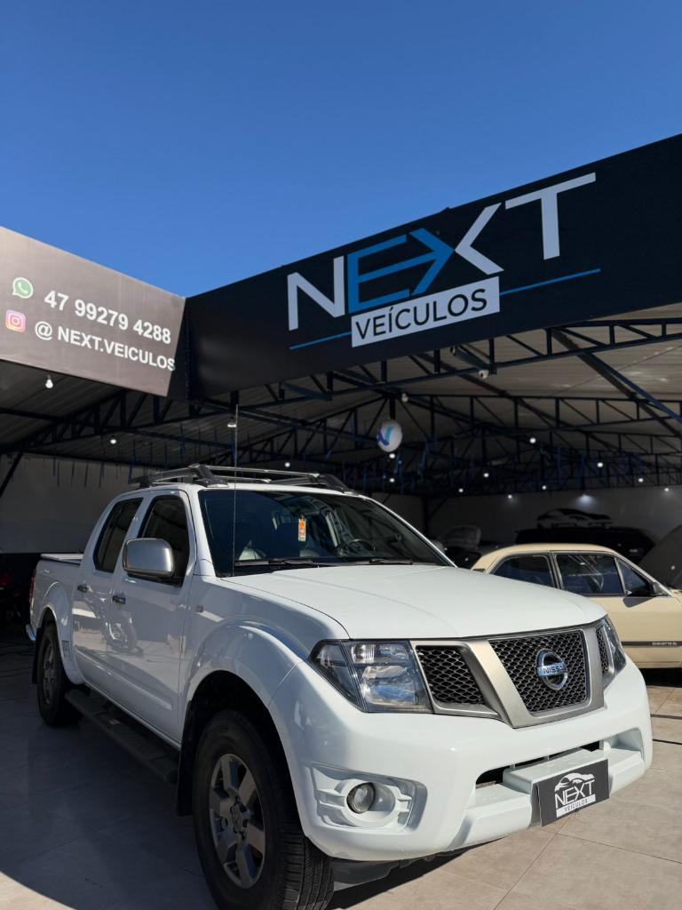 Nissan Frontier OTHERS 2015