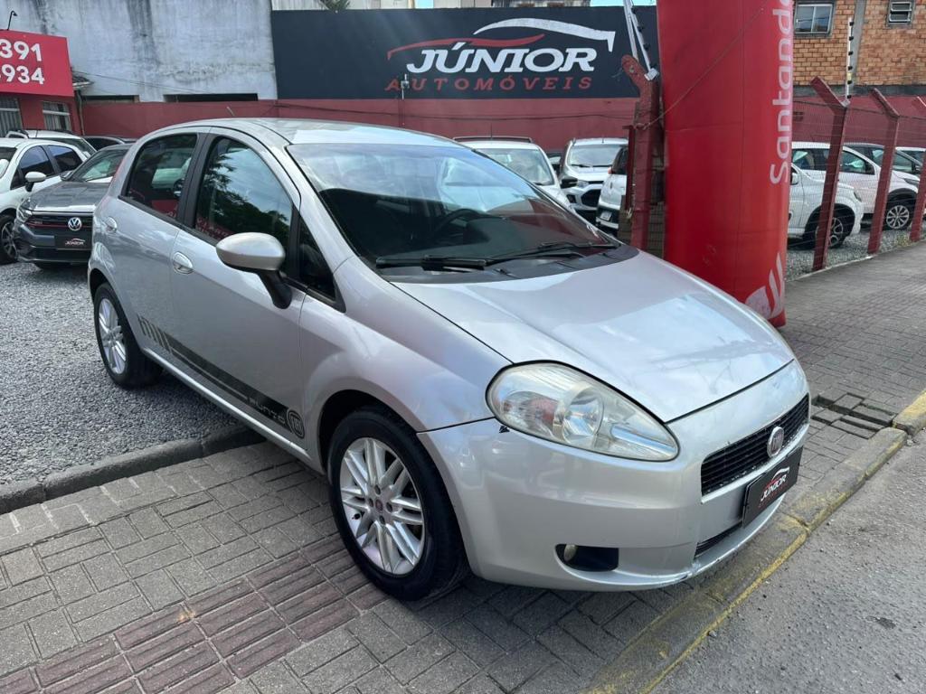 Fiat Punto Punto ESSENCE 1.8 Flex 16V 5p 2012
