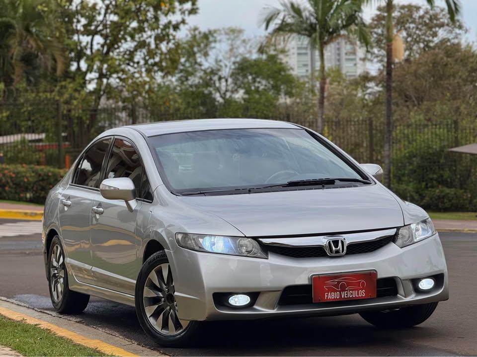 Honda Civic LXL COURO 1.8 CVT FLEX 2011
