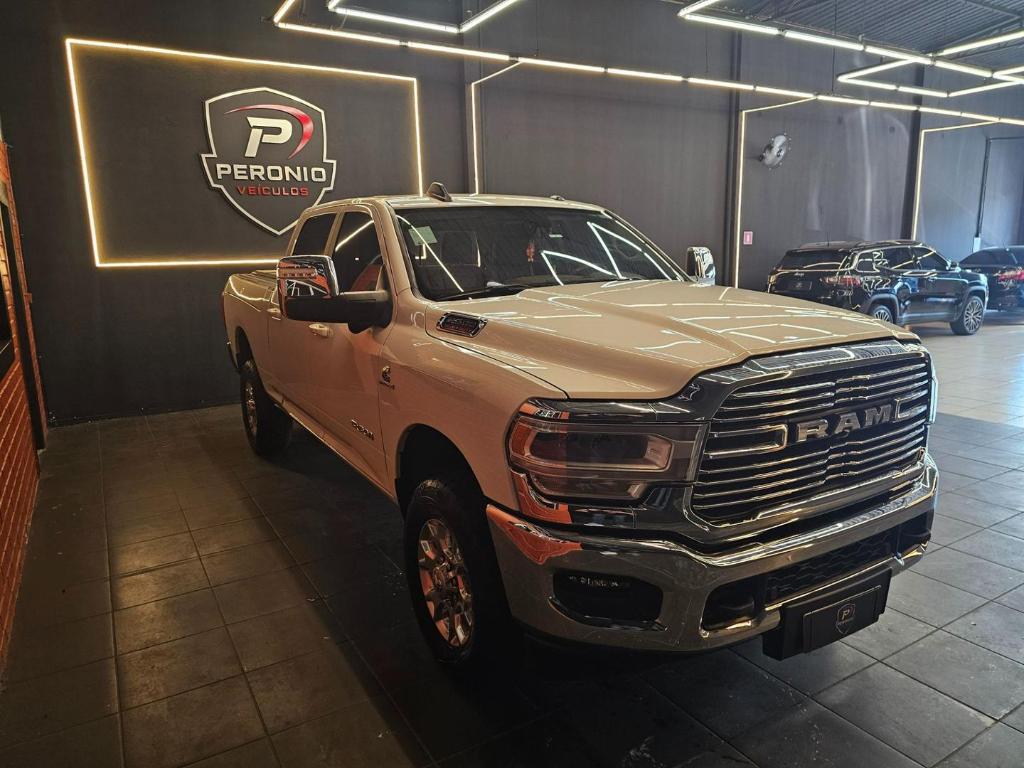 Ram 1500 1500 LIMITED 5.7 CD 4x4 Aut. 2023