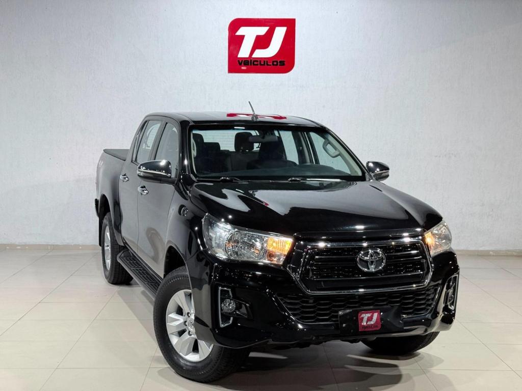Toyota Hilux Hilux CD SR 4x4 2.8 TDI Diesel Aut. 2020