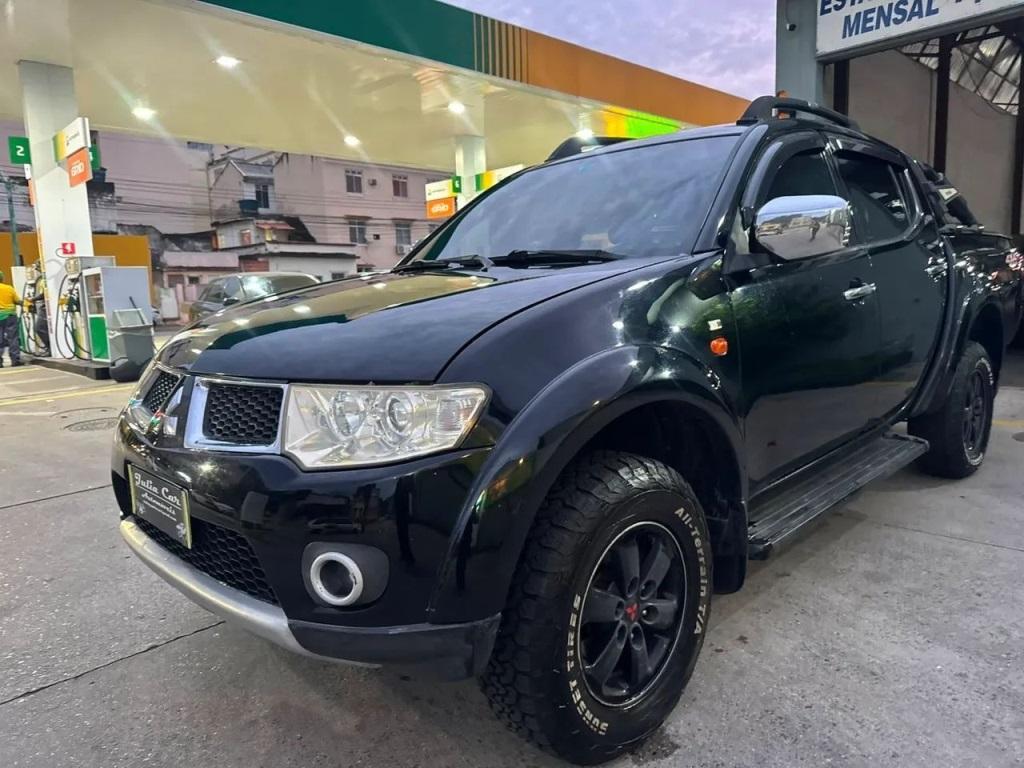 Mitsubishi L200 2013