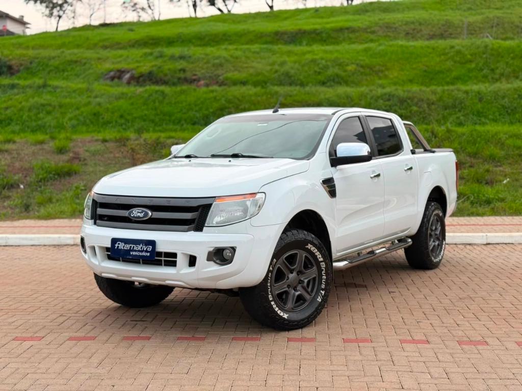 Ford Ranger Ranger XLT 2.5 16V 4x2 CD Flex 2014