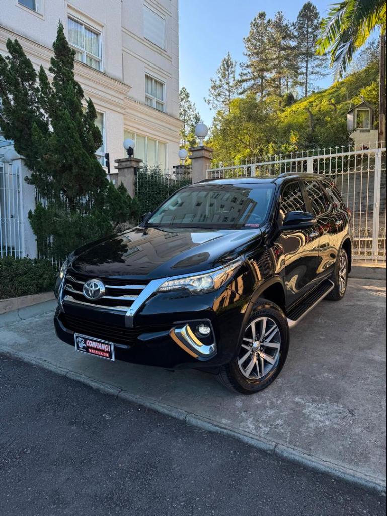 Toyota Hilux Sw4 2020