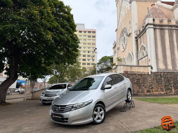 Honda City 1.5 DX 16V FLEX 4P AUTOMÁTICO 2011
