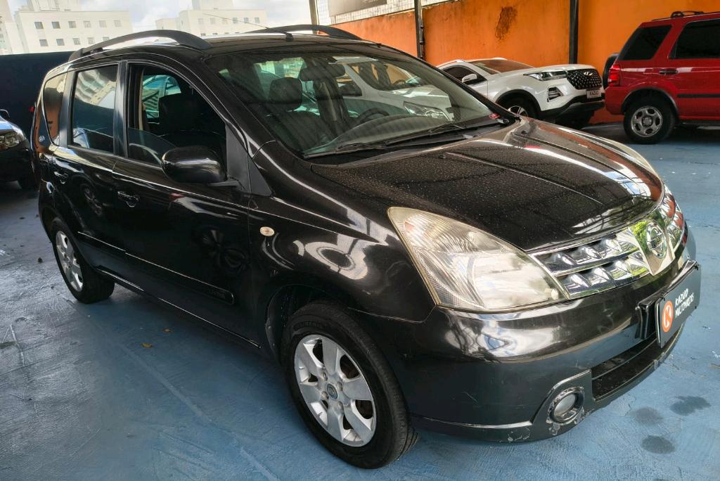 Nissan Livina 2012