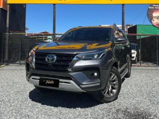 Foto do veículo Toyota Hilux 2.8 4x4 Cd 8v 4p Manual