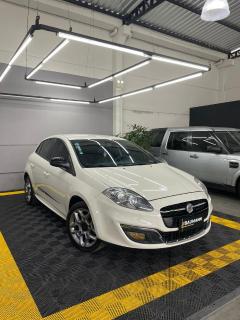 Foto do veículo Fiat Bravo Blackmotion 1.8 Dualogic Flex 5p