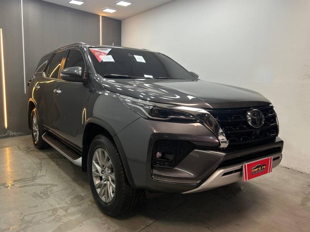 Toyota Hilux Sw4 Hilux SW4 SRX 4x4 2.8 TDI 16V Dies. Aut. 2024