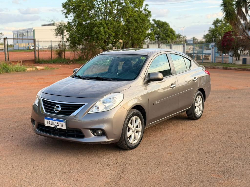 Nissan Versa 1.6 16V FLEX SL 4P MANUAL 2013