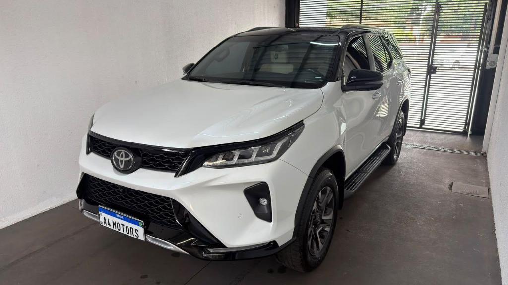 Toyota Sw4 2.8 Tdi Diamond 7l Auto 4wd 2024