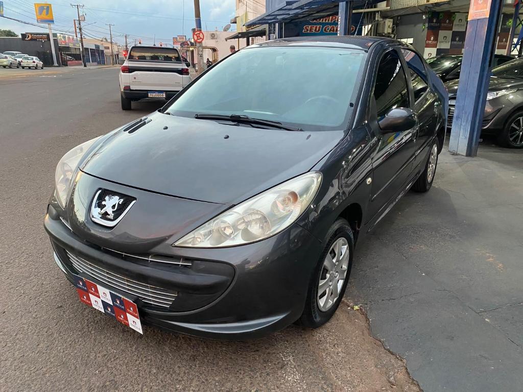 Peugeot 207 207 Sedan Passion XR 1.4 Flex 8V 4p 2011
