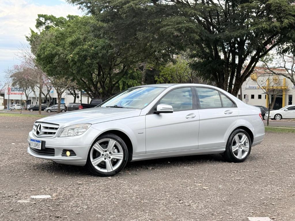 Mercedes -benz C-180 Cgi Classic 1.8 16v 156cv Aut. - Automática