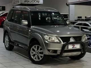 Foto do veículo Mitsubishi Pajero Outdoor 3.2 4x4 T.i. Dies.5p Aut.