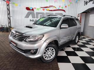 Foto do veículo Toyota Hilux 3.0 Srv 4x4 Cd 16v Turbo Intercooler 4p Automático