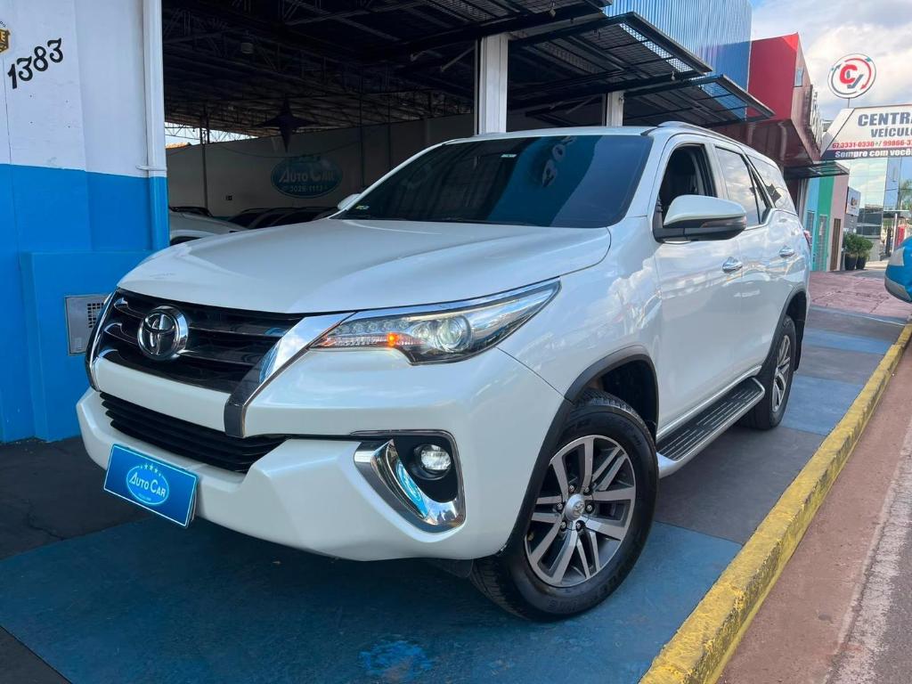 Toyota Sw4 Hilux SW4 SRX 4x4 2.8 TDI 16V Dies. Aut. 2019